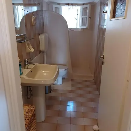 Kleftiko Apartamento Adamantas (Milos)