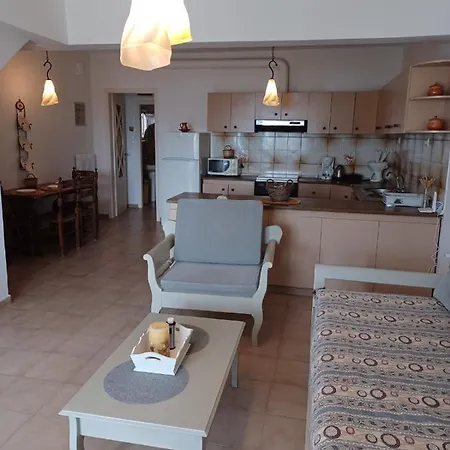 Apartament Kleftiko *