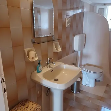 Kleftiko Adamantas (Milos)