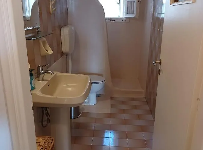 Kleftiko Apartamento Adamantas (Milos)