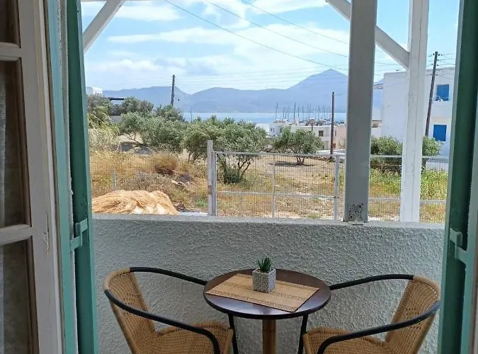 Kleftiko * Adamantas (Milos)